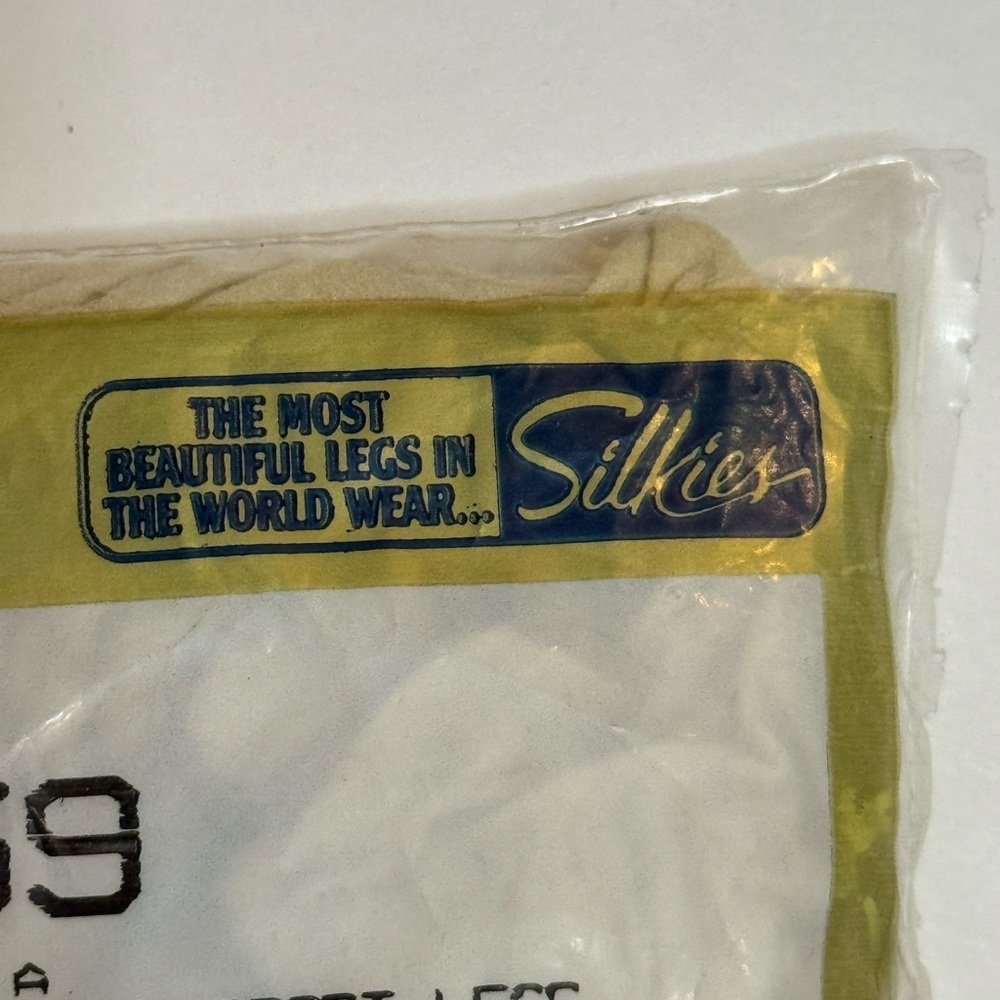 Silkies Pantyhose Tights Nylons Queen XL Ivory Control Top #759 Made USA LOT - Picture 7 of 8